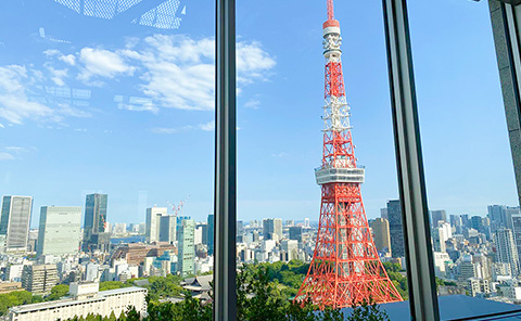 ルーフトップエリアから見える東京タワー